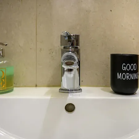 Paula F 302 דירה