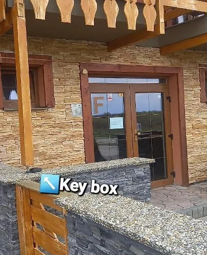 아파트 Paula F 302 벨카 롬니차