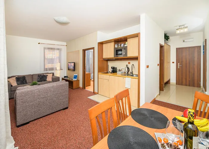 아파트 Paula F 302