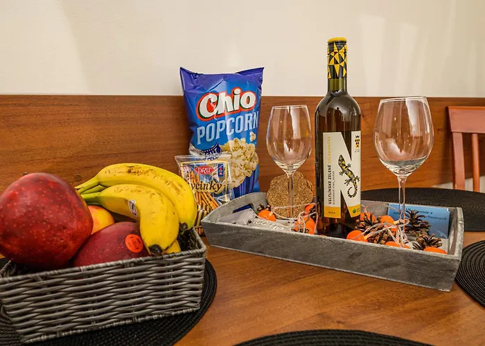 Paula F 302 아파트 벨카 롬니차